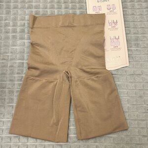 Victoria’s Secret Thigh Slimmer